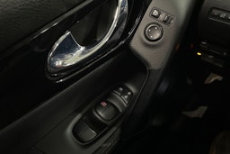 Ruskea (beige) Nissan Qashqai 2014 kuva 21.