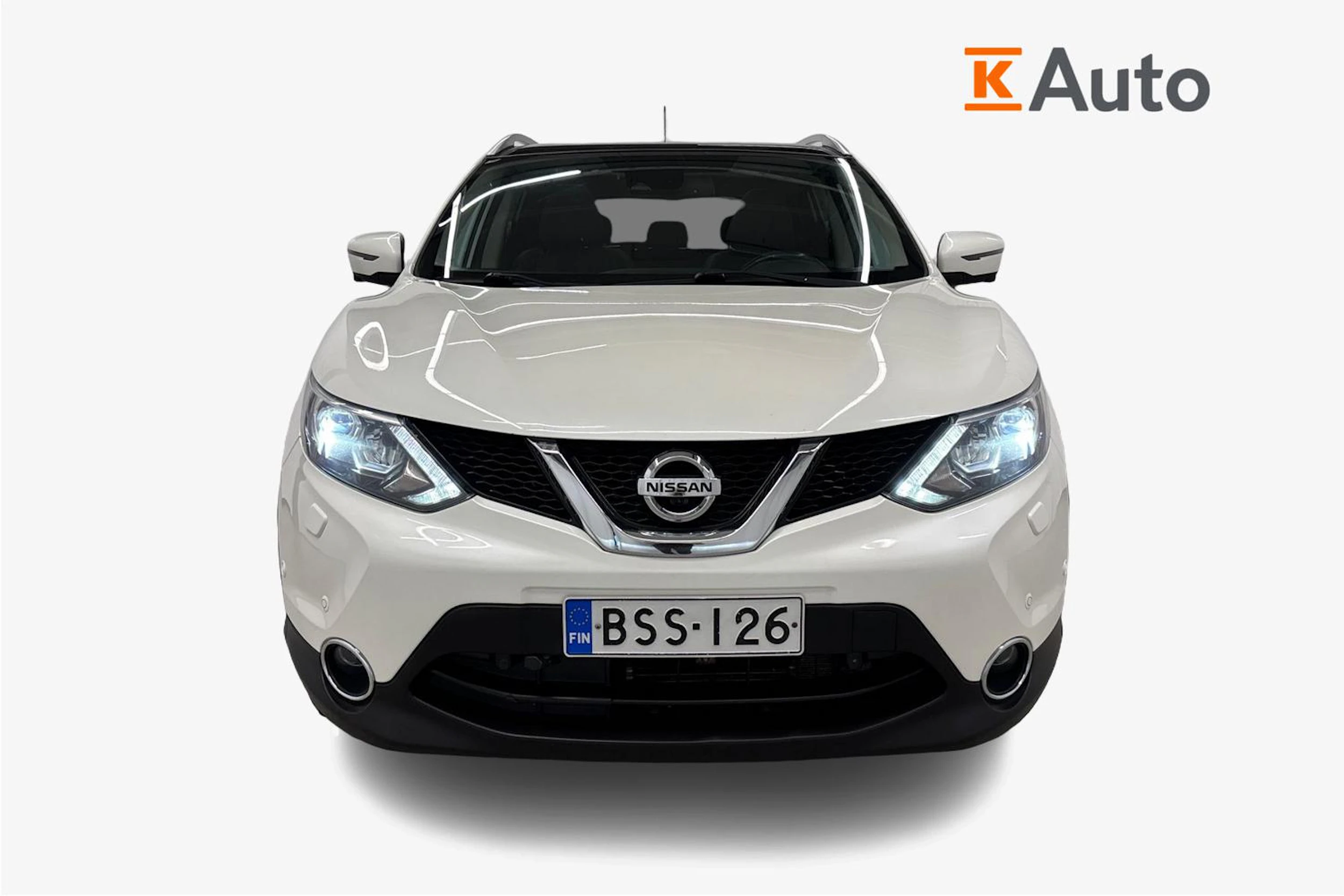 valkoinen Nissan Qashqai 2015 kuva 5.