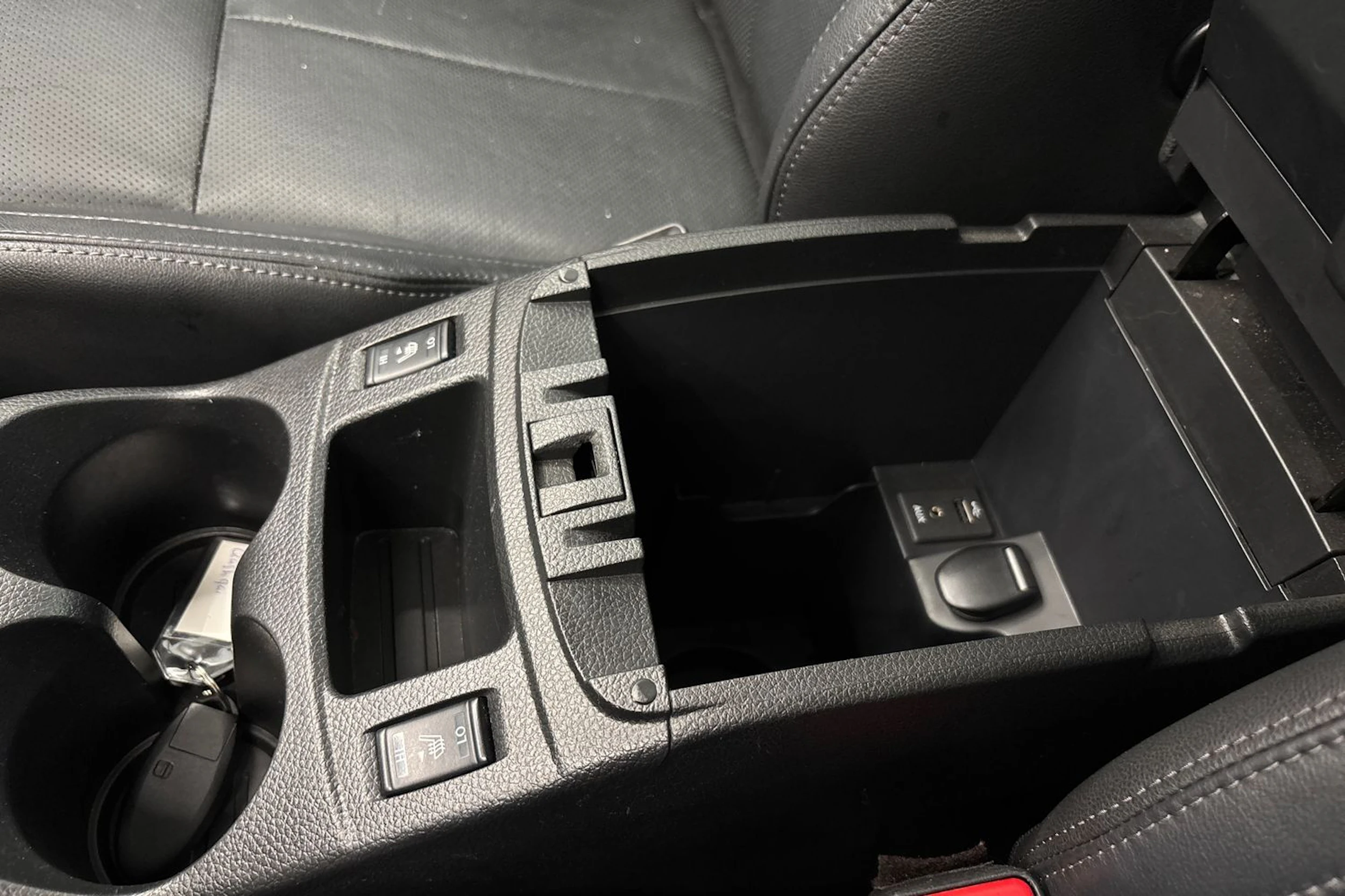 valkoinen Nissan Qashqai 2015 kuva 25.