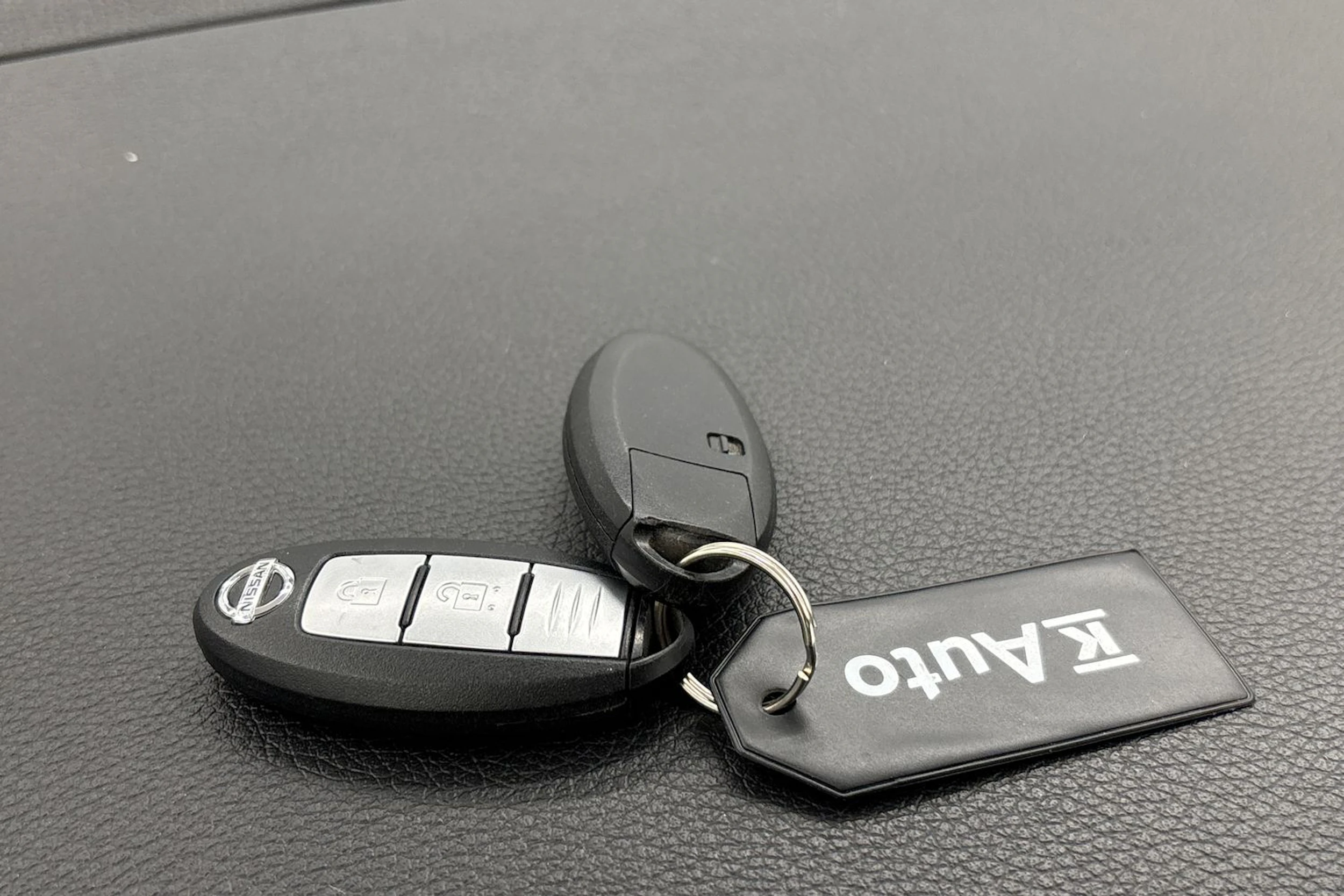 valkoinen Nissan Qashqai 2015 kuva 26.