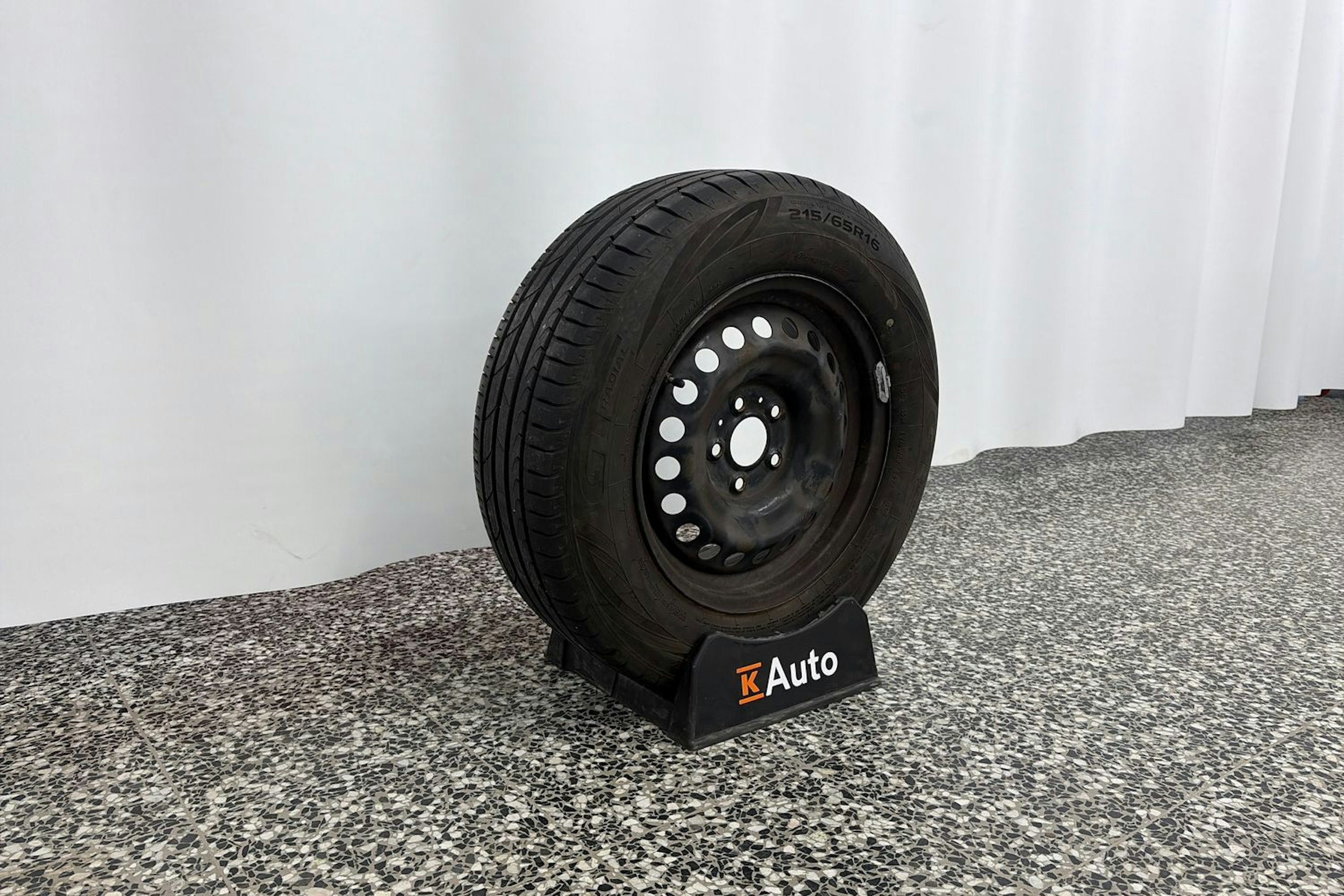 Hopea Nissan Qashqai 2015 kuva 13.