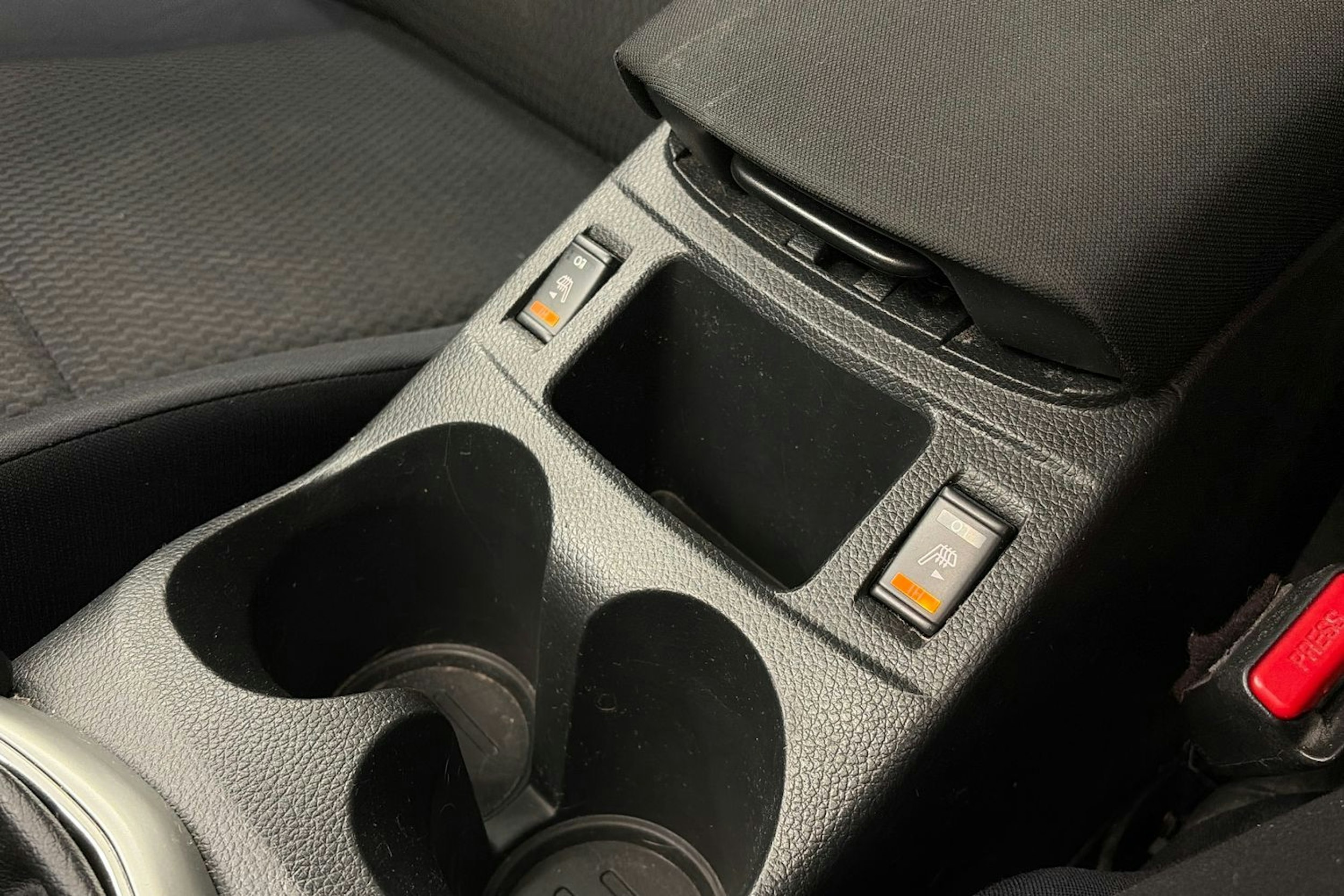 Hopea Nissan Qashqai 2015 kuva 22.