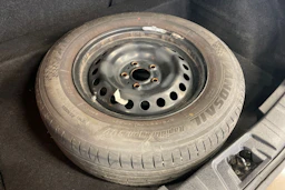 Ruskea (beige) Nissan Qashqai 2015 kuva 13.