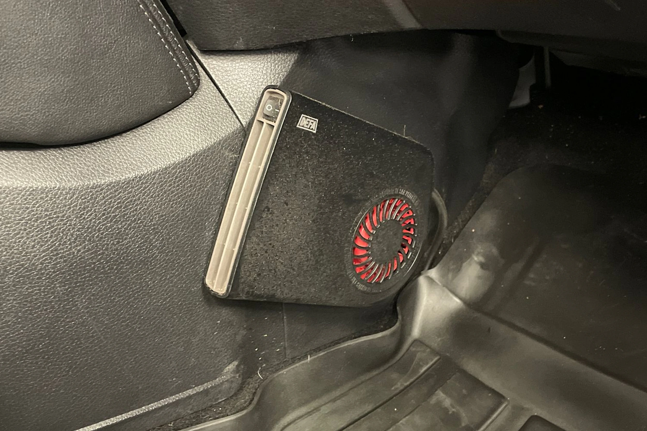 Ruskea (beige) Nissan Qashqai 2015 kuva 15.