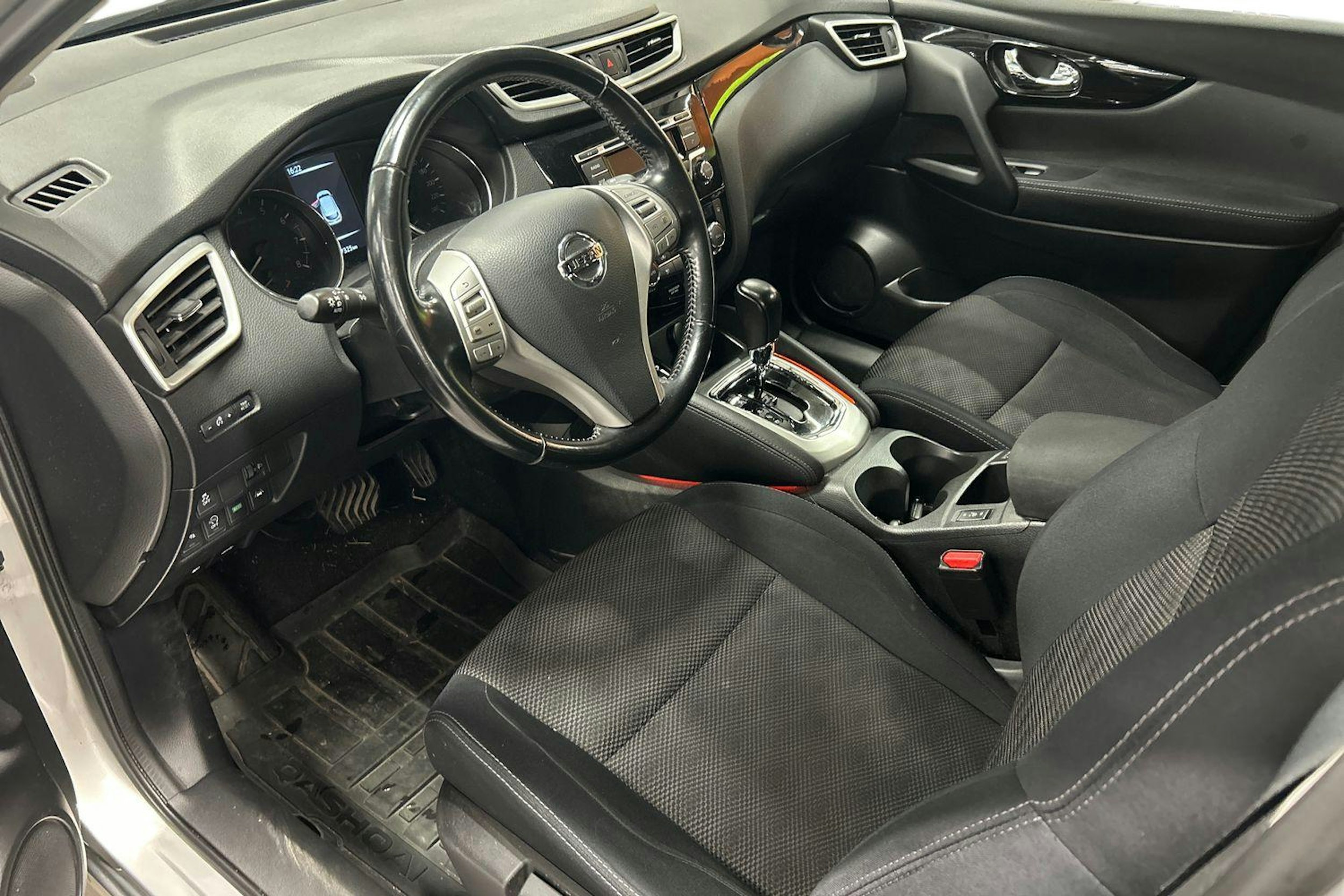 hopea Nissan Qashqai 2015 kuva 3.