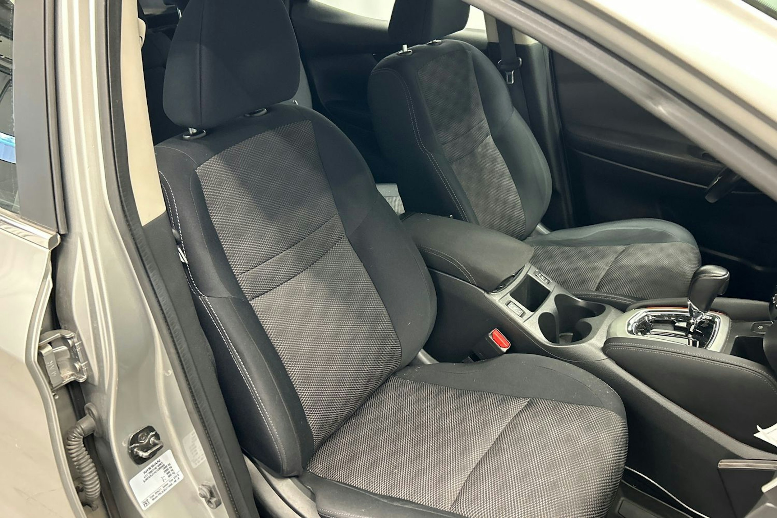 hopea Nissan Qashqai 2015 kuva 11.