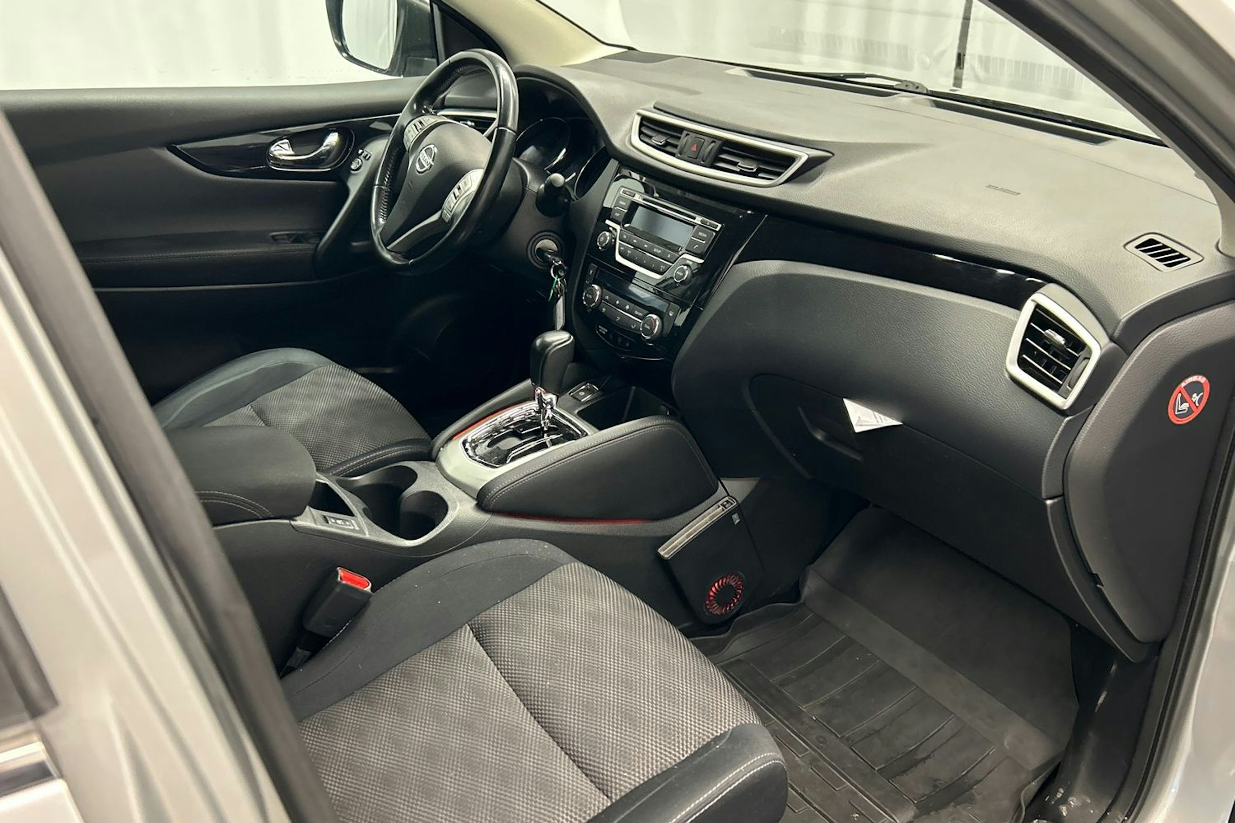 hopea Nissan Qashqai 2015 kuva 12.