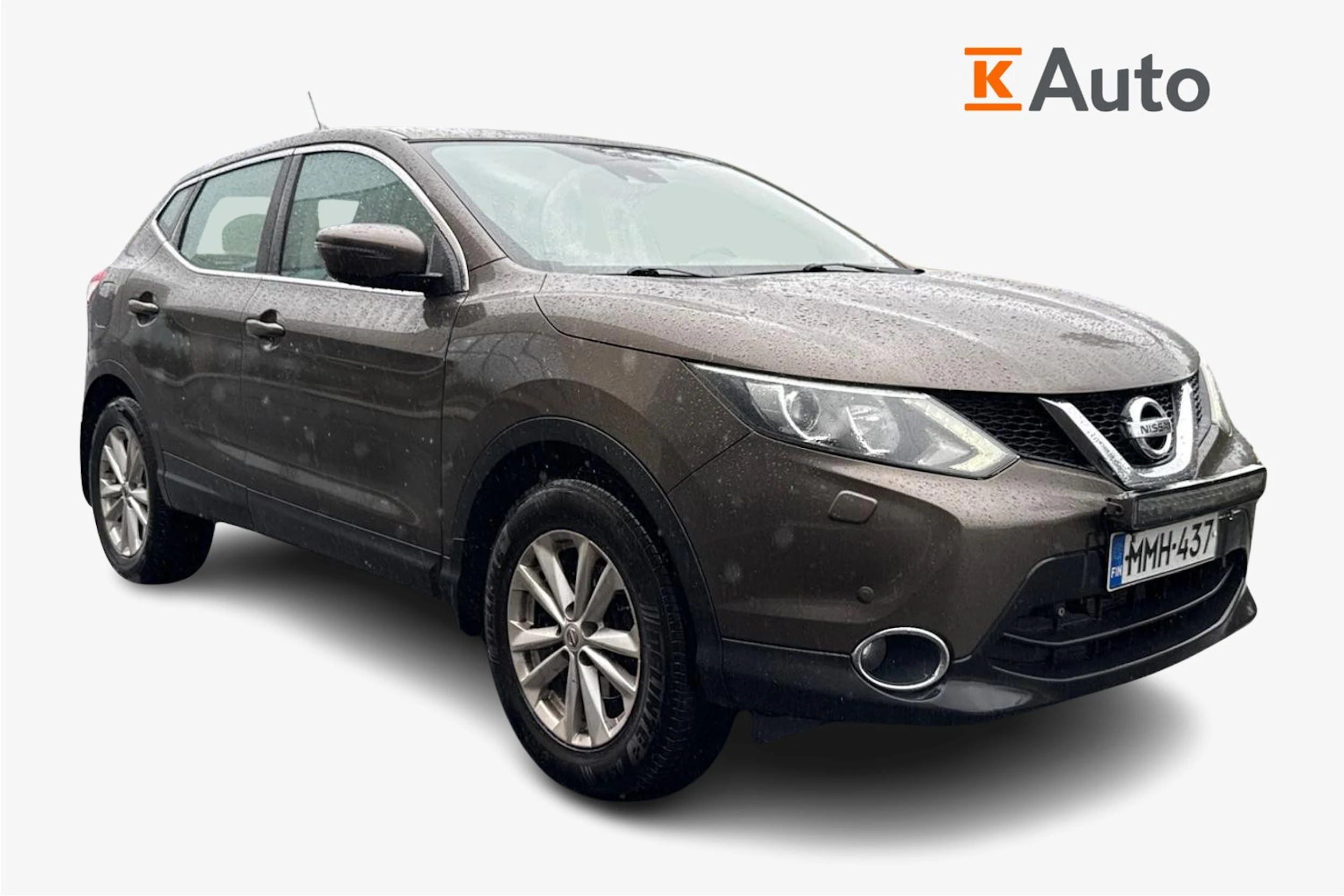 ruskea (beige) Nissan Qashqai 2015 kuva 1.