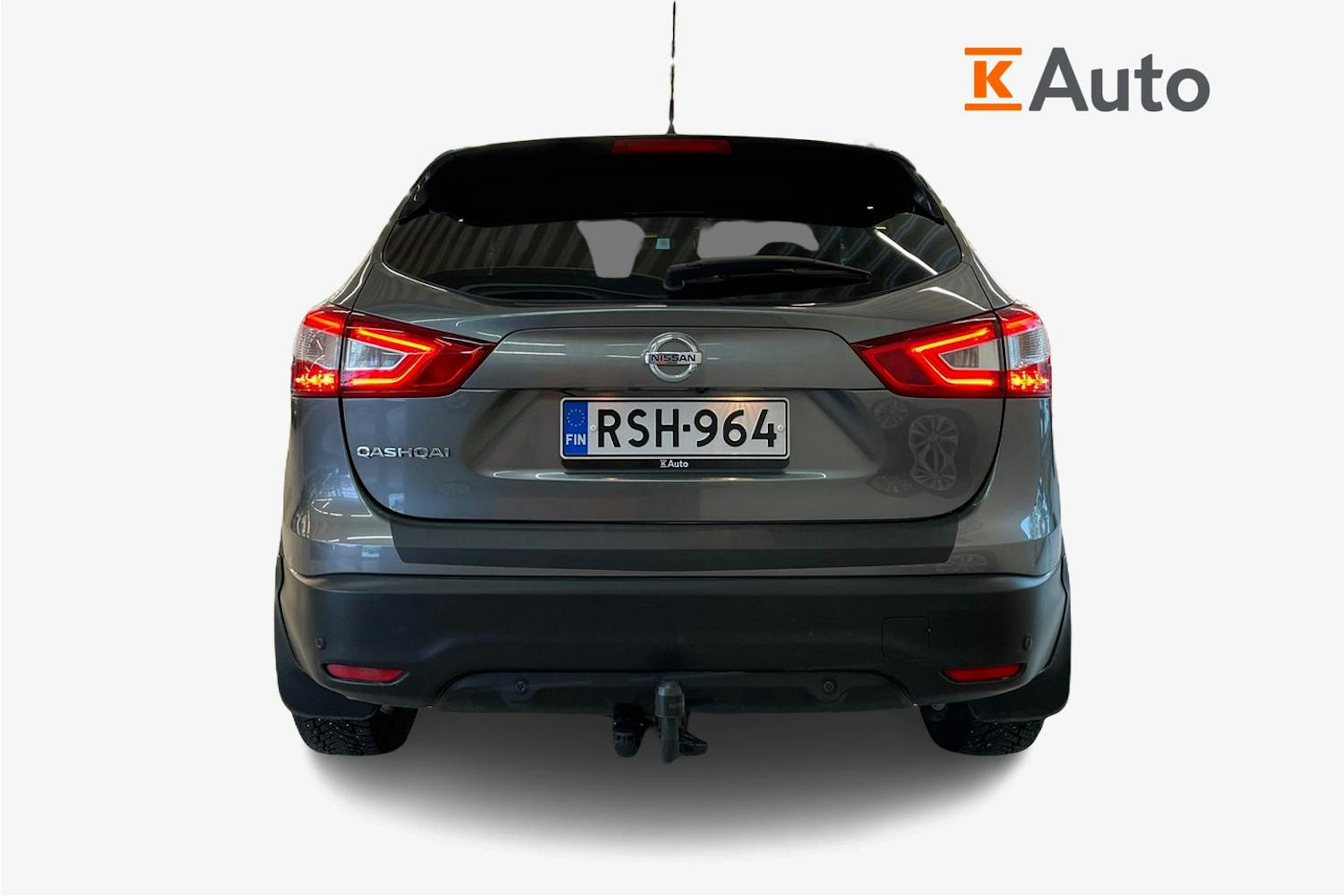 harmaa Nissan Qashqai 2015 kuva 3.