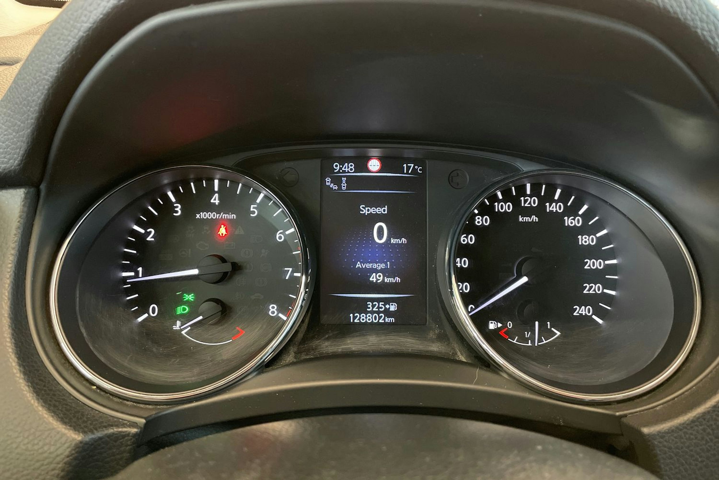 harmaa Nissan Qashqai 2015 kuva 14.