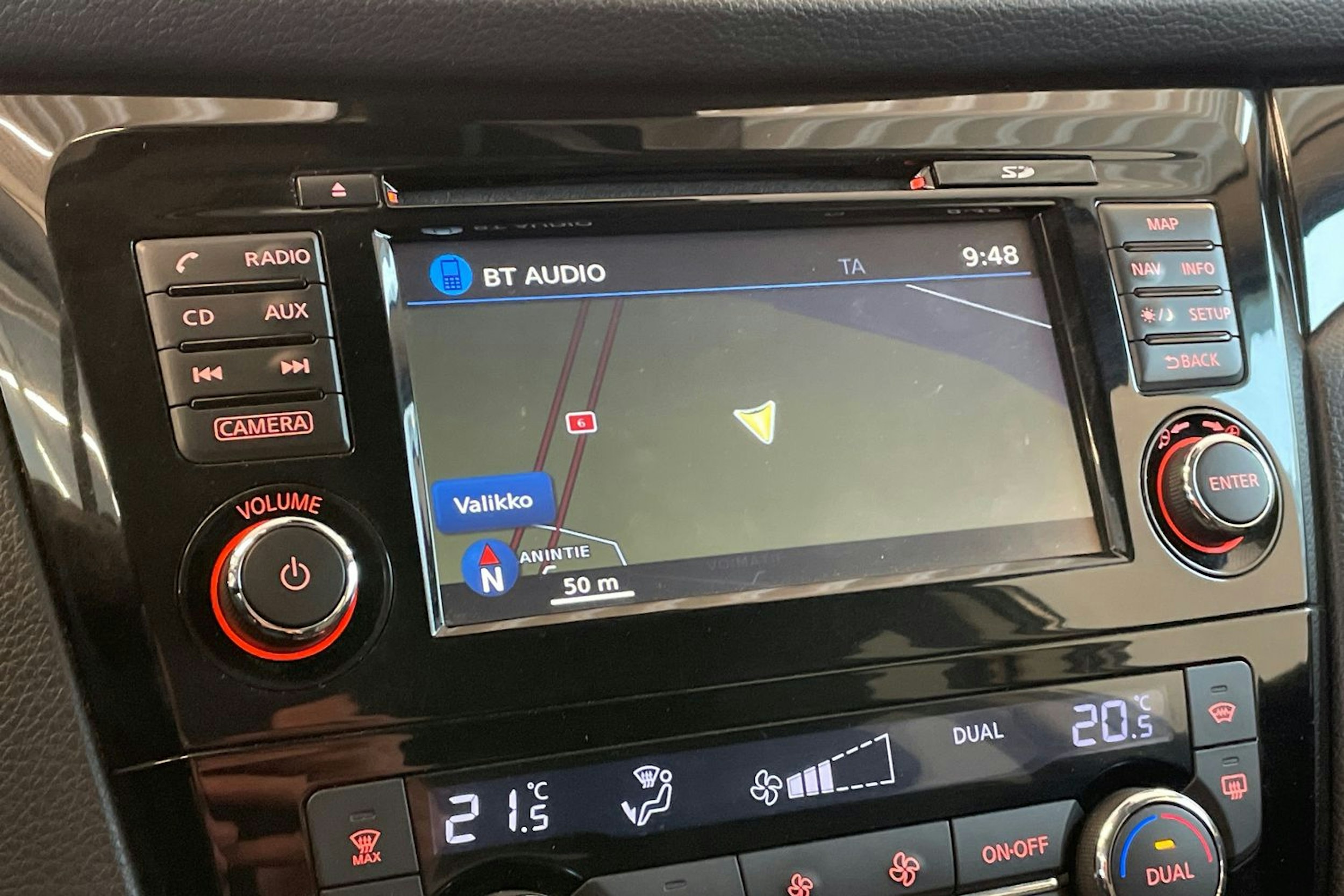 harmaa Nissan Qashqai 2015 kuva 17.