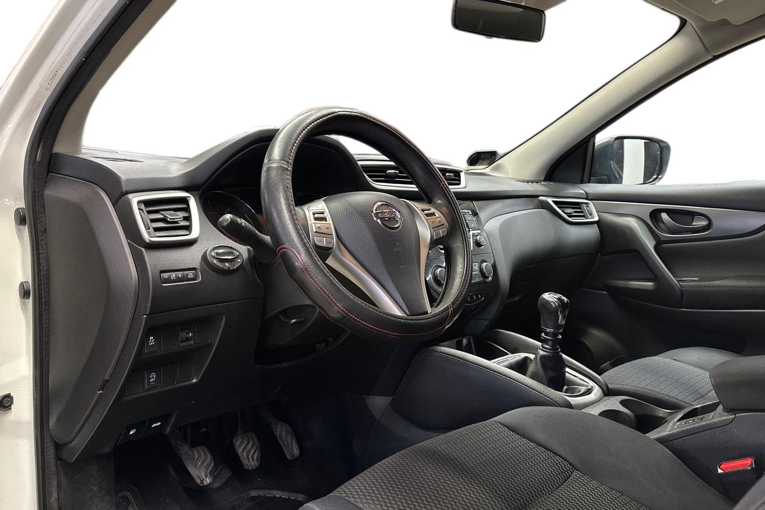 Nissan Qashqai dCi 110 Visia 2WD 6M/T 2015, kuva 6/18