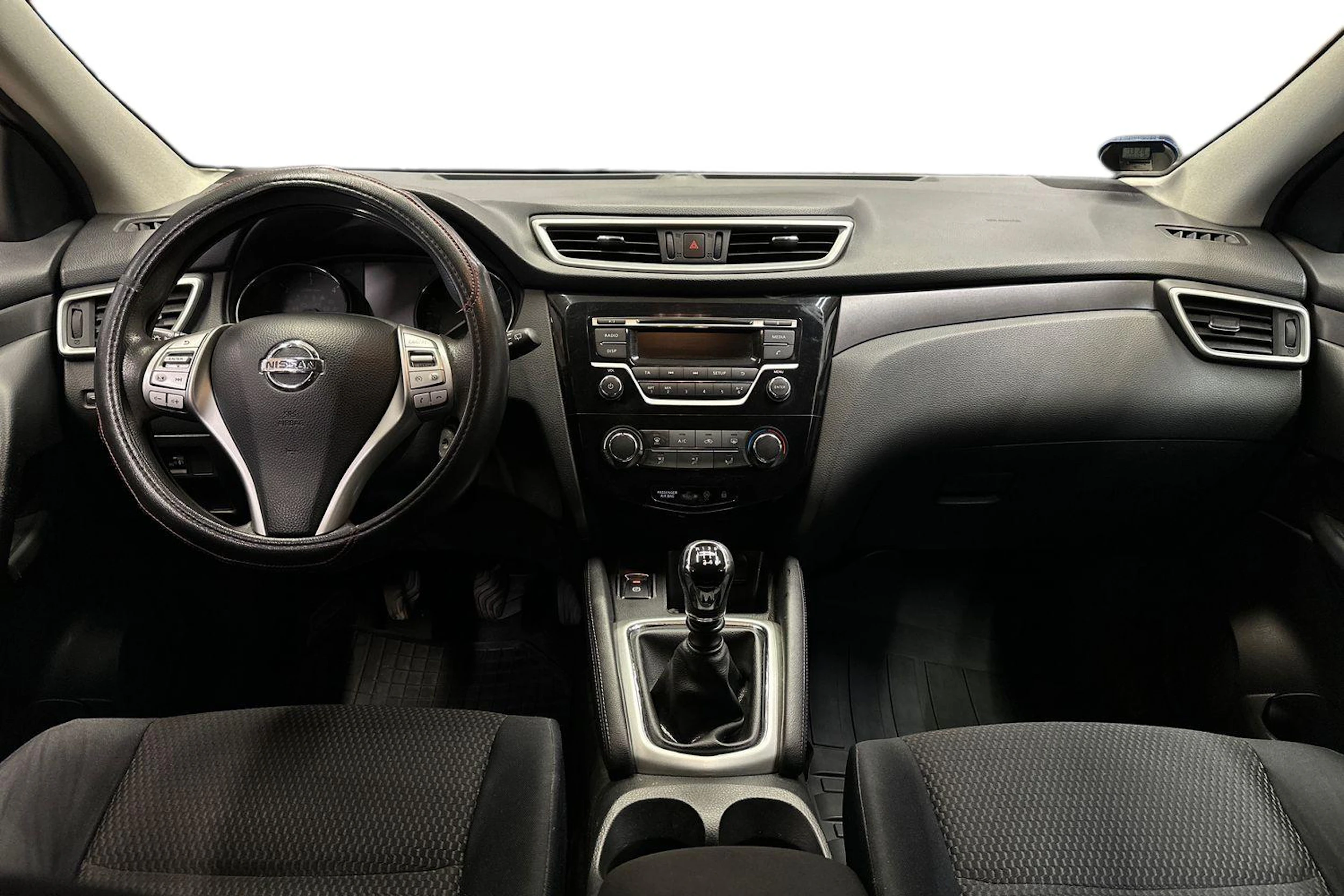 valkoinen Nissan Qashqai 2015 kuva 7.