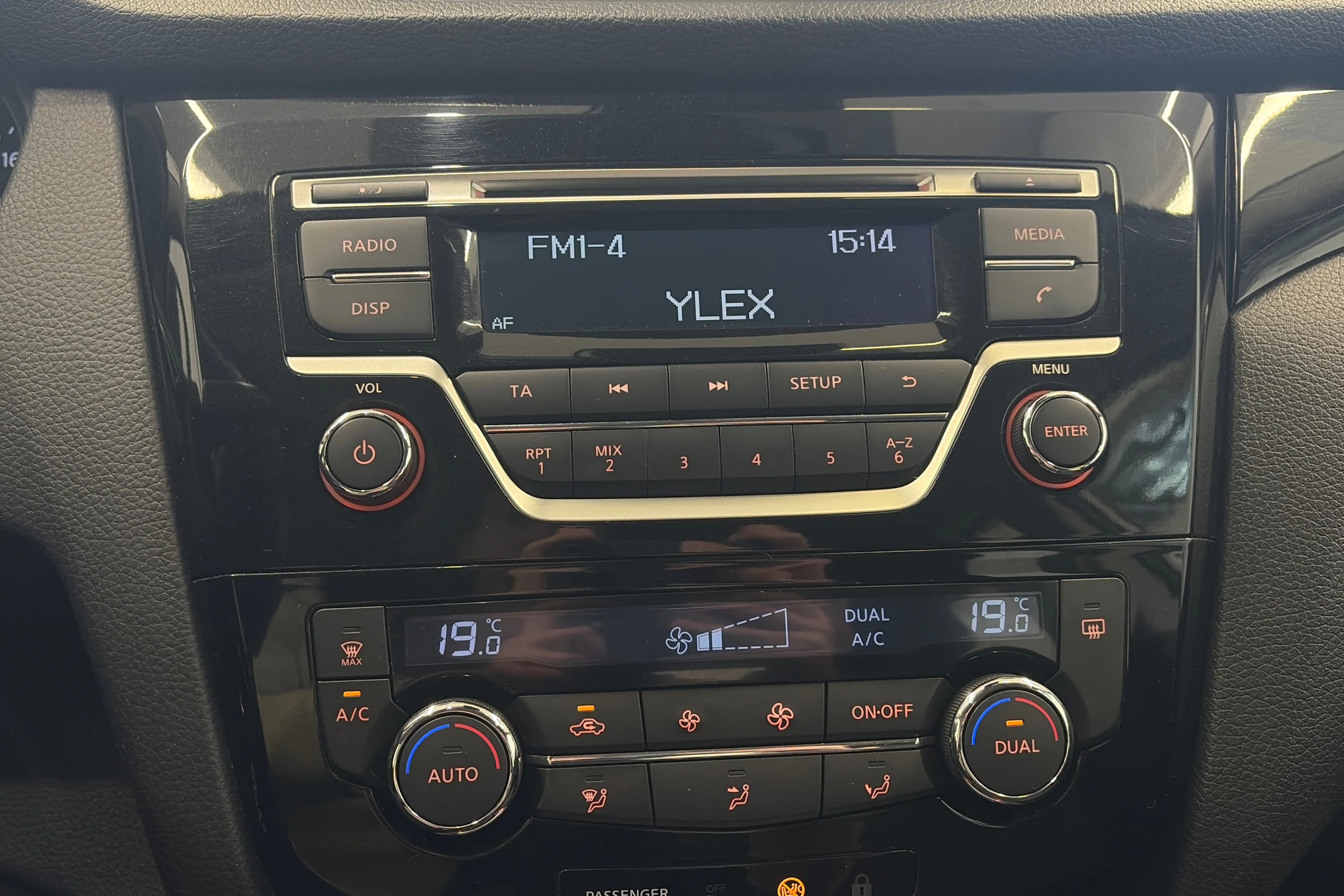 met. hopea Nissan Qashqai 2015 kuva 14.