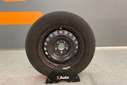 Punainen Nissan Qashqai 2016 kuva 13.