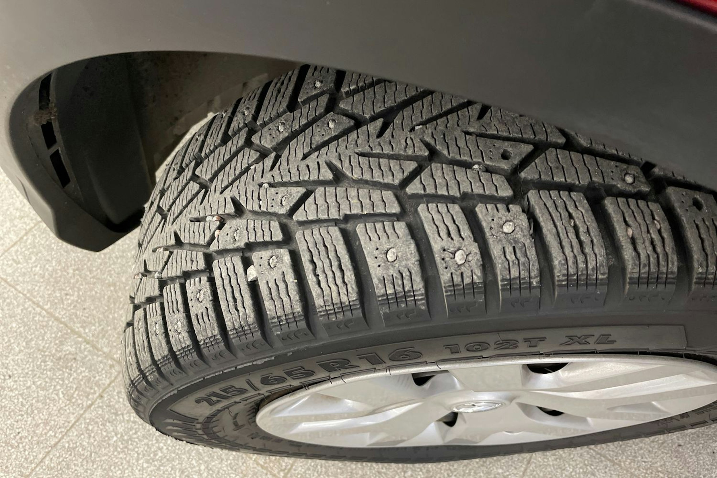 Punainen Nissan Qashqai 2016 kuva 14.