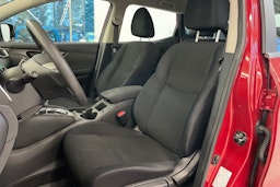 Punainen Nissan Qashqai 2016 kuva 20.