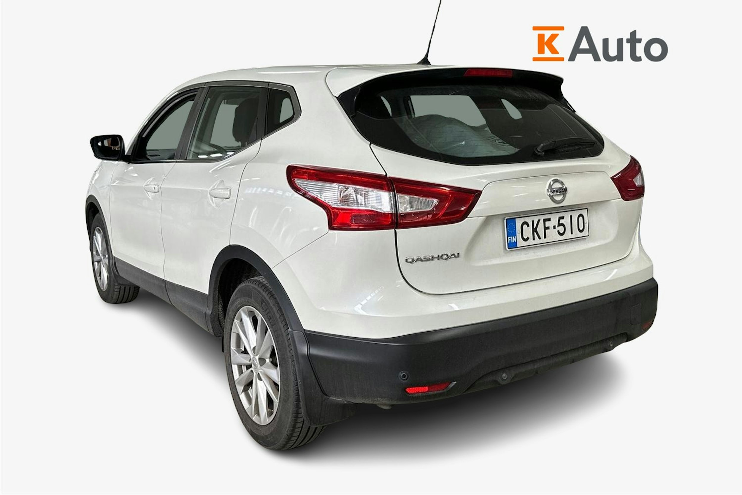 valkoinen Nissan Qashqai 2016 kuva 2.