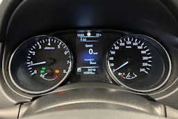 valkoinen Nissan Qashqai 2016 kuva 19.