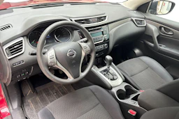 punainen Nissan Qashqai 2017 kuva 8.