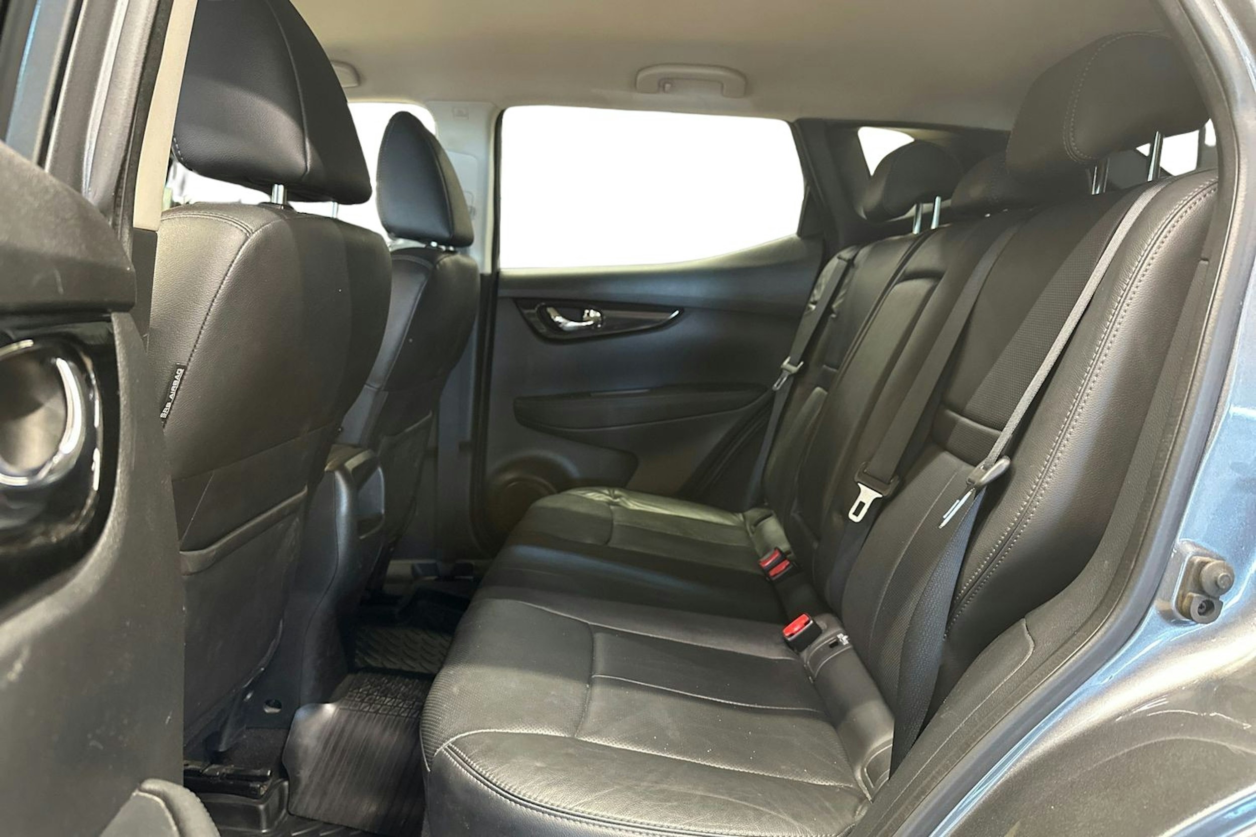 harmaa Nissan Qashqai 2016 kuva 10.