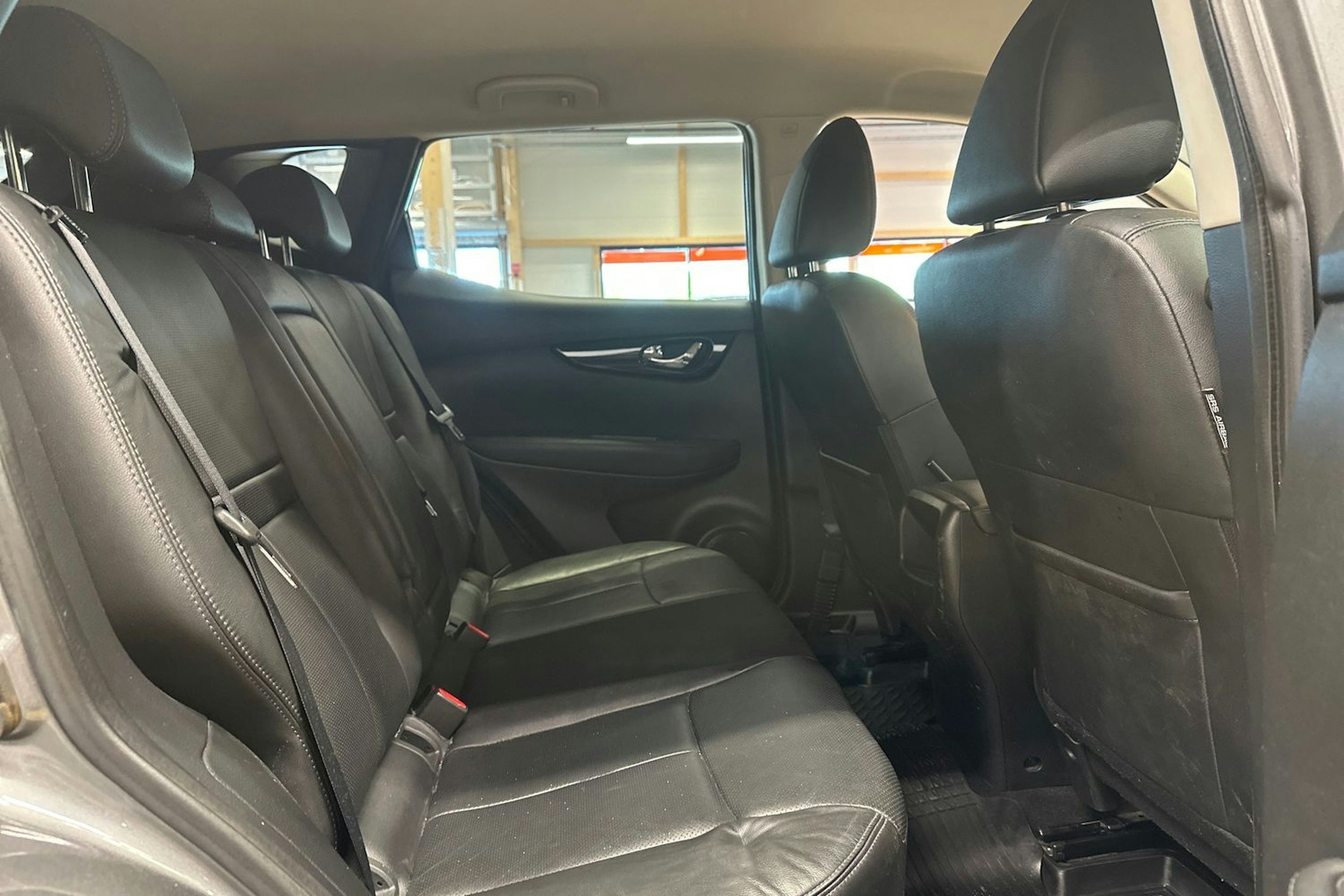 harmaa Nissan Qashqai 2016 kuva 16.