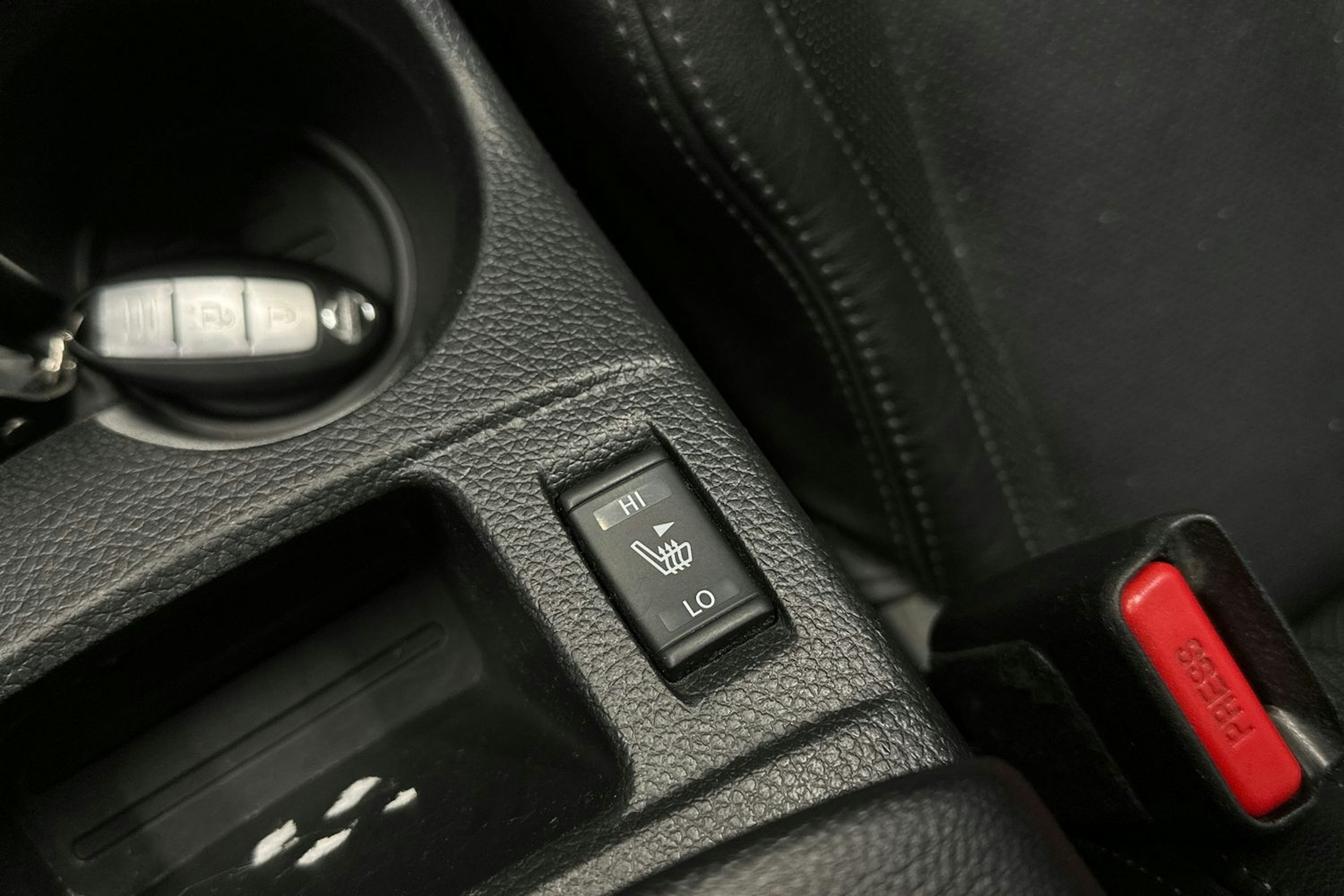 harmaa Nissan Qashqai 2016 kuva 25.
