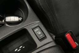 harmaa Nissan Qashqai 2016 kuva 25.