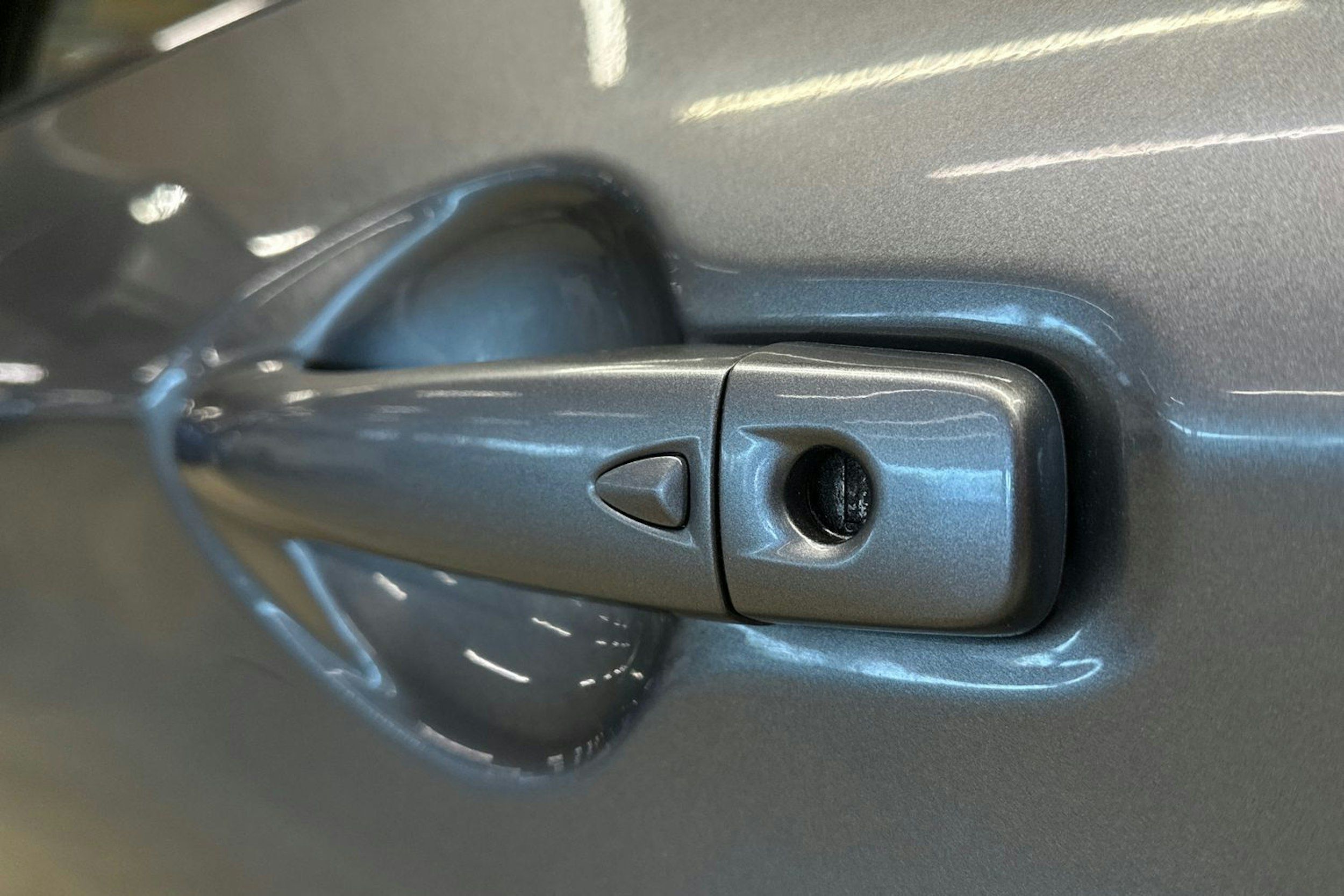 harmaa Nissan Qashqai 2016 kuva 32.