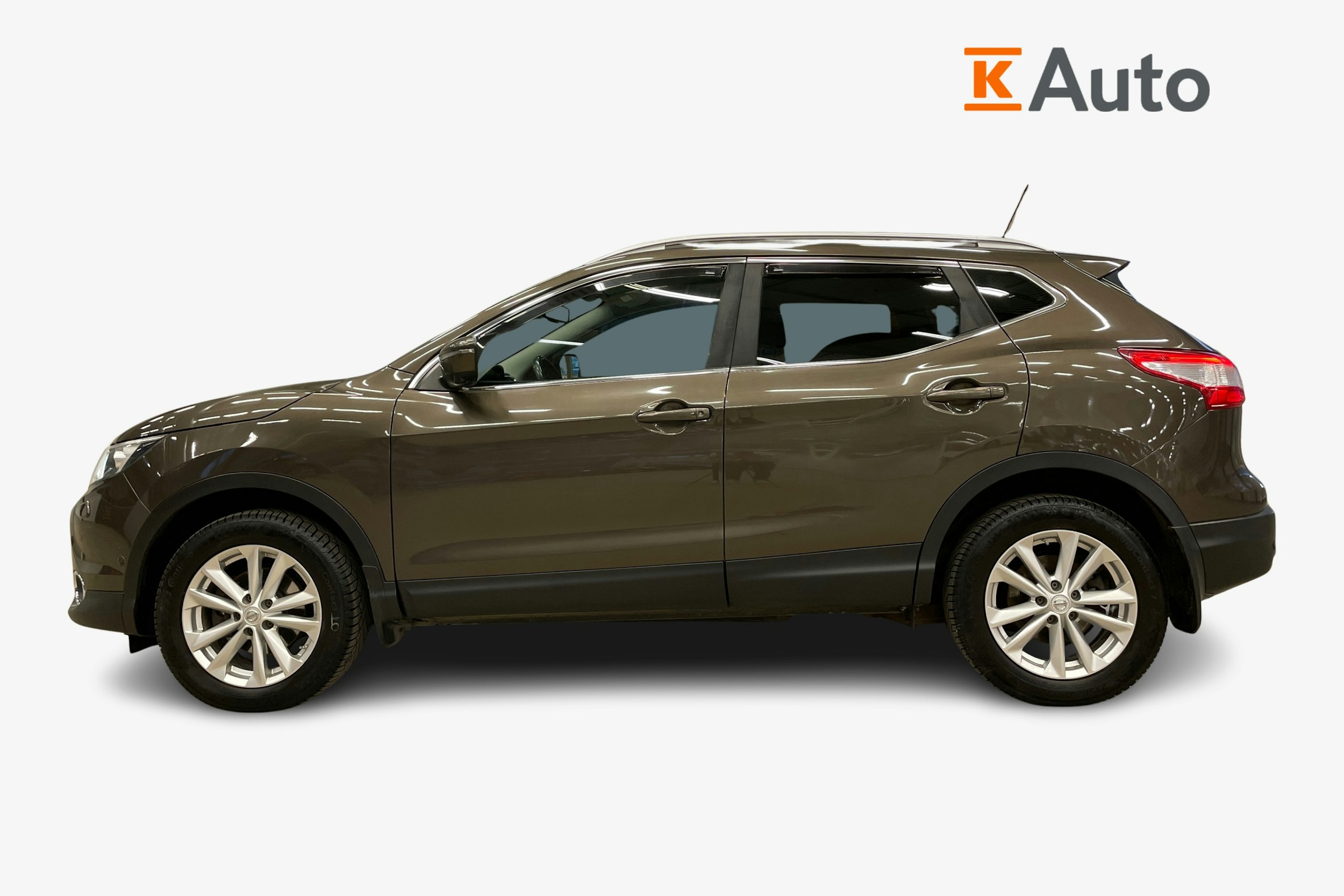 ruskea (beige) Nissan Qashqai 2016 kuva 5.