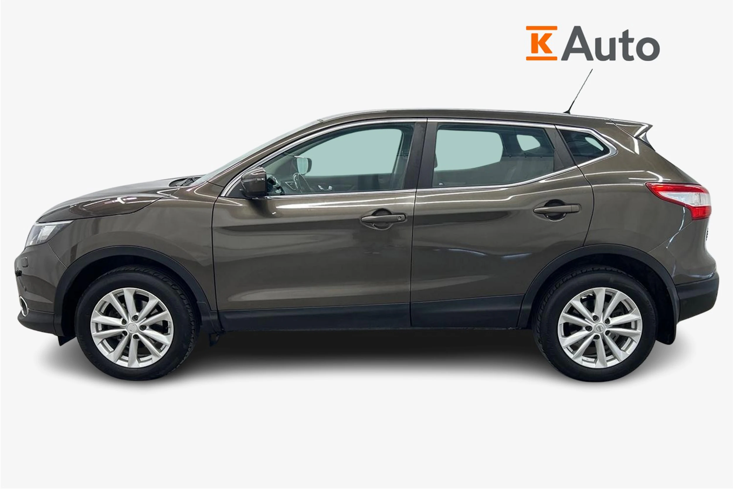 ruskea (beige) Nissan Qashqai 2016 kuva 5.