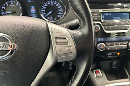 ruskea (beige) Nissan Qashqai 2016 kuva 12.