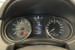 ruskea (beige) Nissan Qashqai 2016 kuva 13.