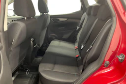 Punainen Nissan Qashqai 2016 kuva 8.