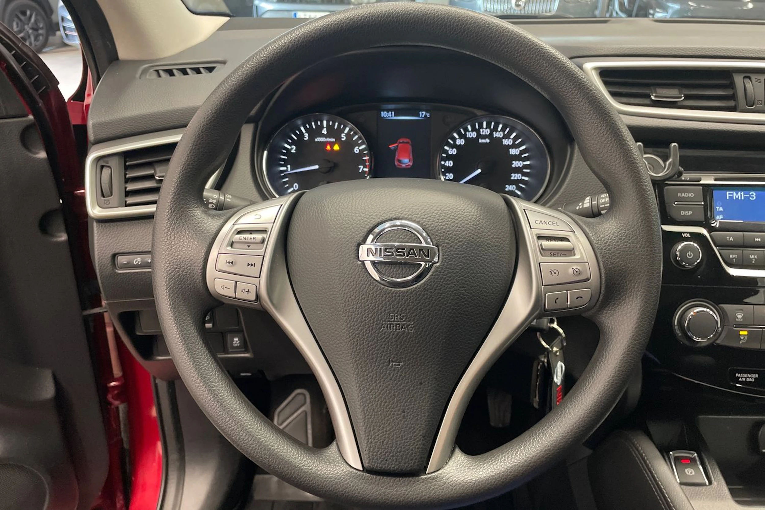 Punainen Nissan Qashqai 2016 kuva 11.