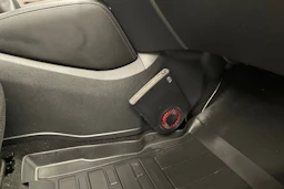 Punainen Nissan Qashqai 2016 kuva 21.