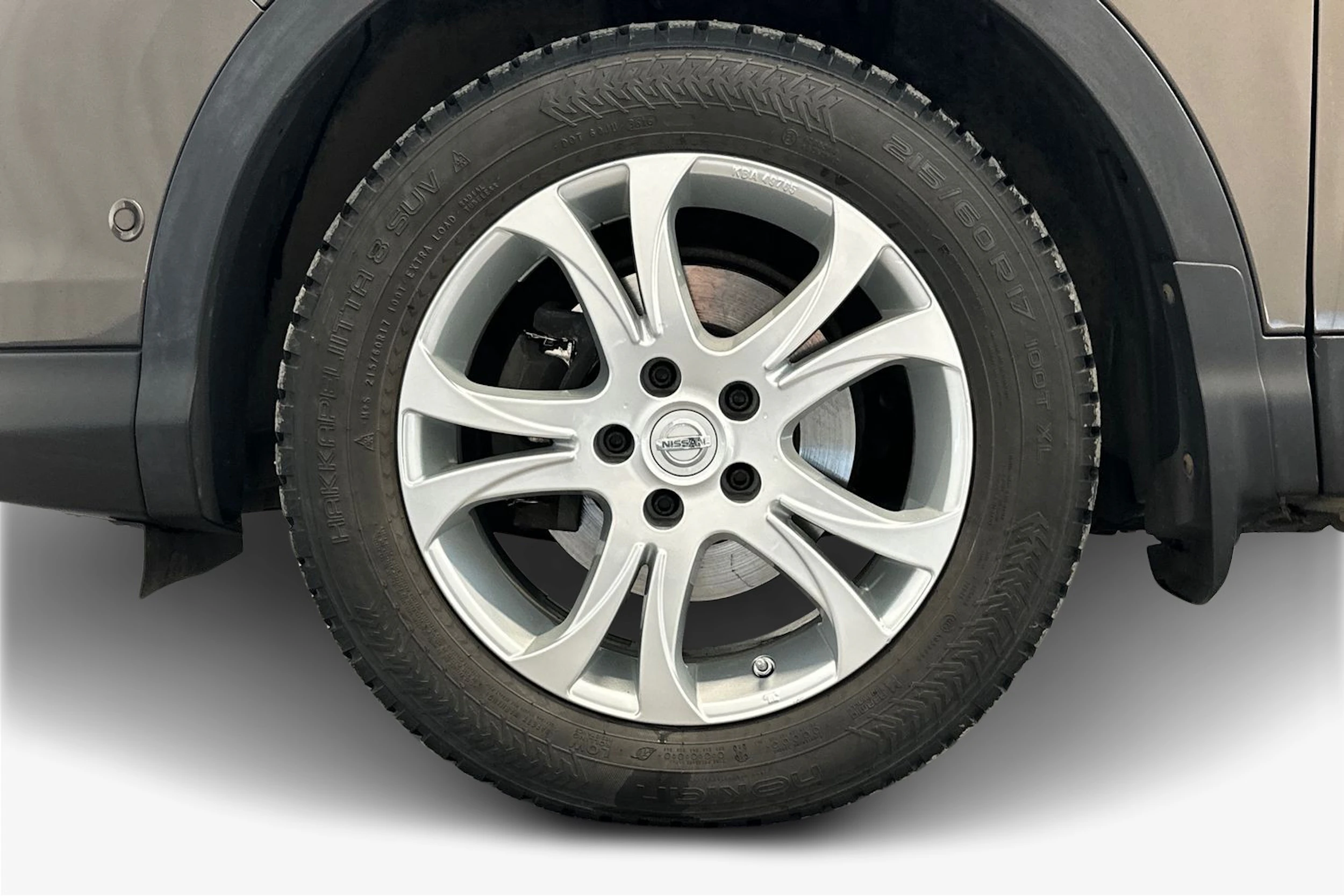 Ruskea (beige) Nissan Qashqai 2016 kuva 9.