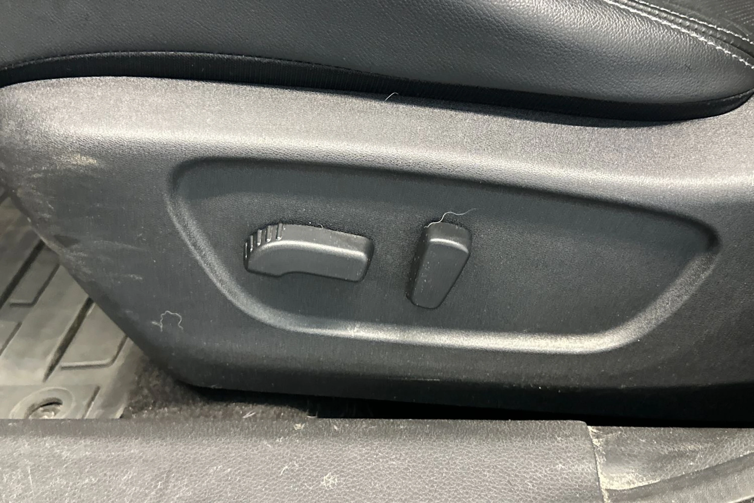 Ruskea (beige) Nissan Qashqai 2016 kuva 12.