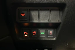 Ruskea (beige) Nissan Qashqai 2016 kuva 13.