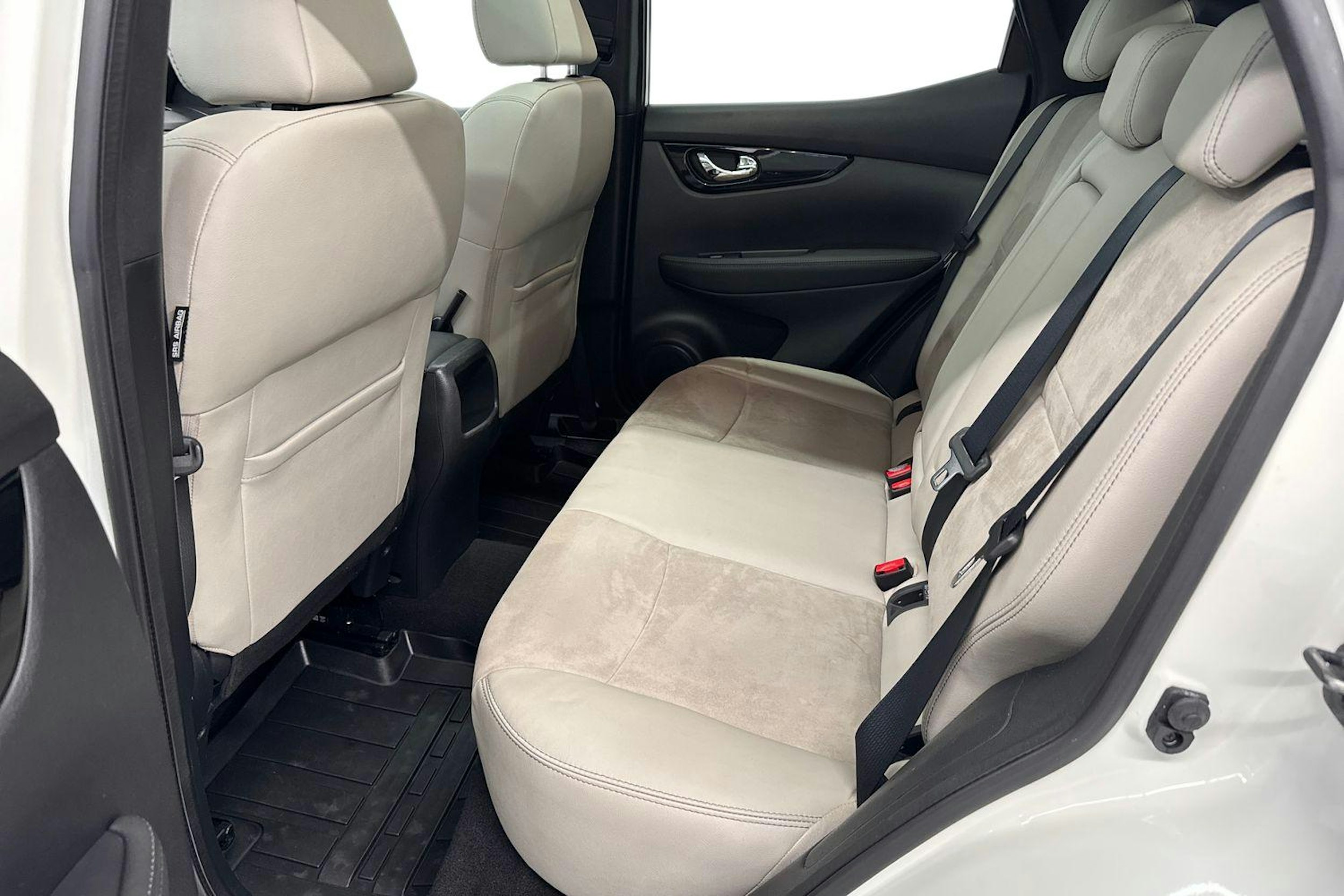 valkoinen Nissan Qashqai 2016 kuva 10.