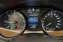 valkoinen Nissan Qashqai 2016 kuva 24.