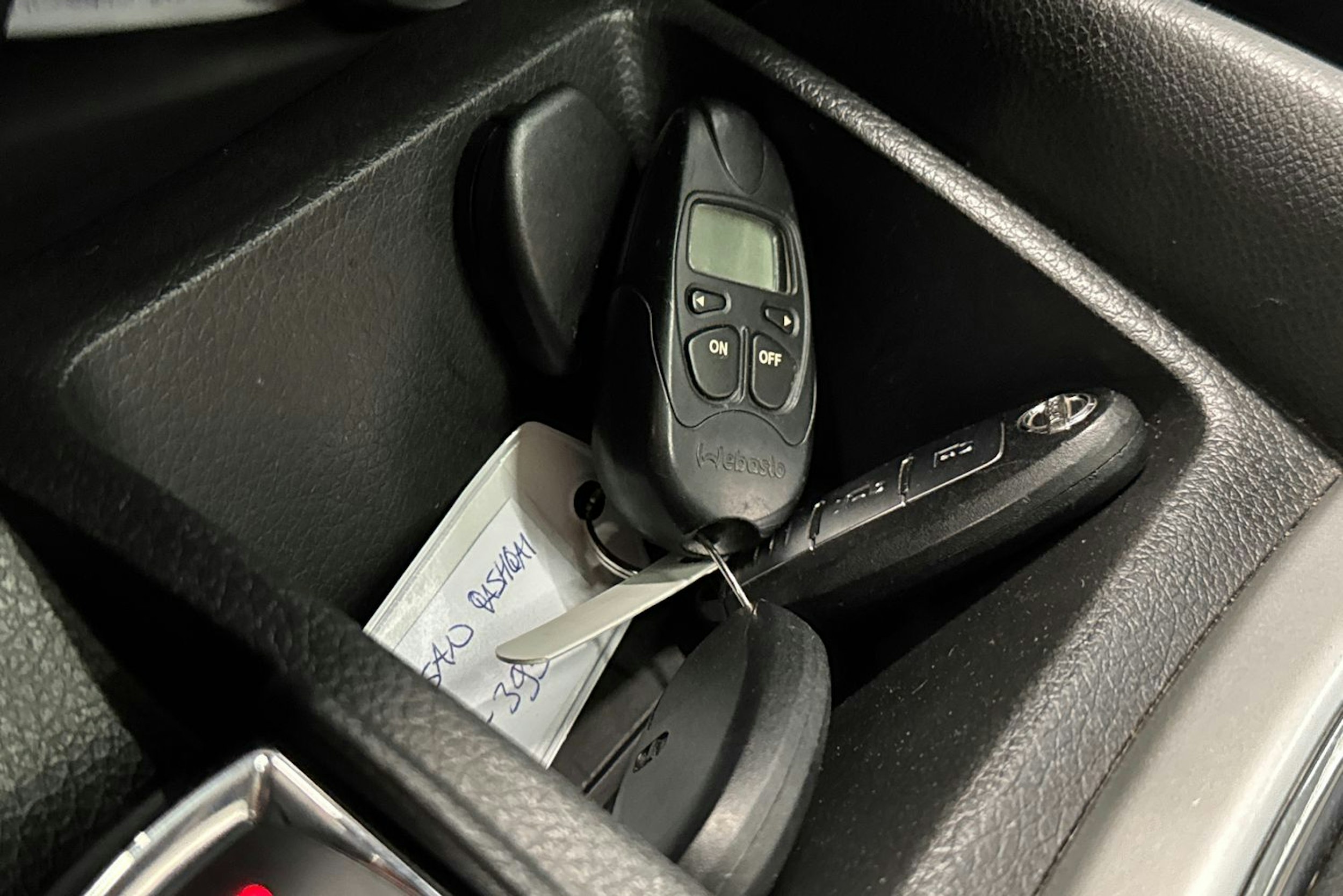 valkoinen Nissan Qashqai 2016 kuva 26.