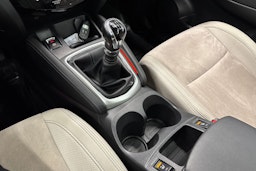valkoinen Nissan Qashqai 2016 kuva 27.