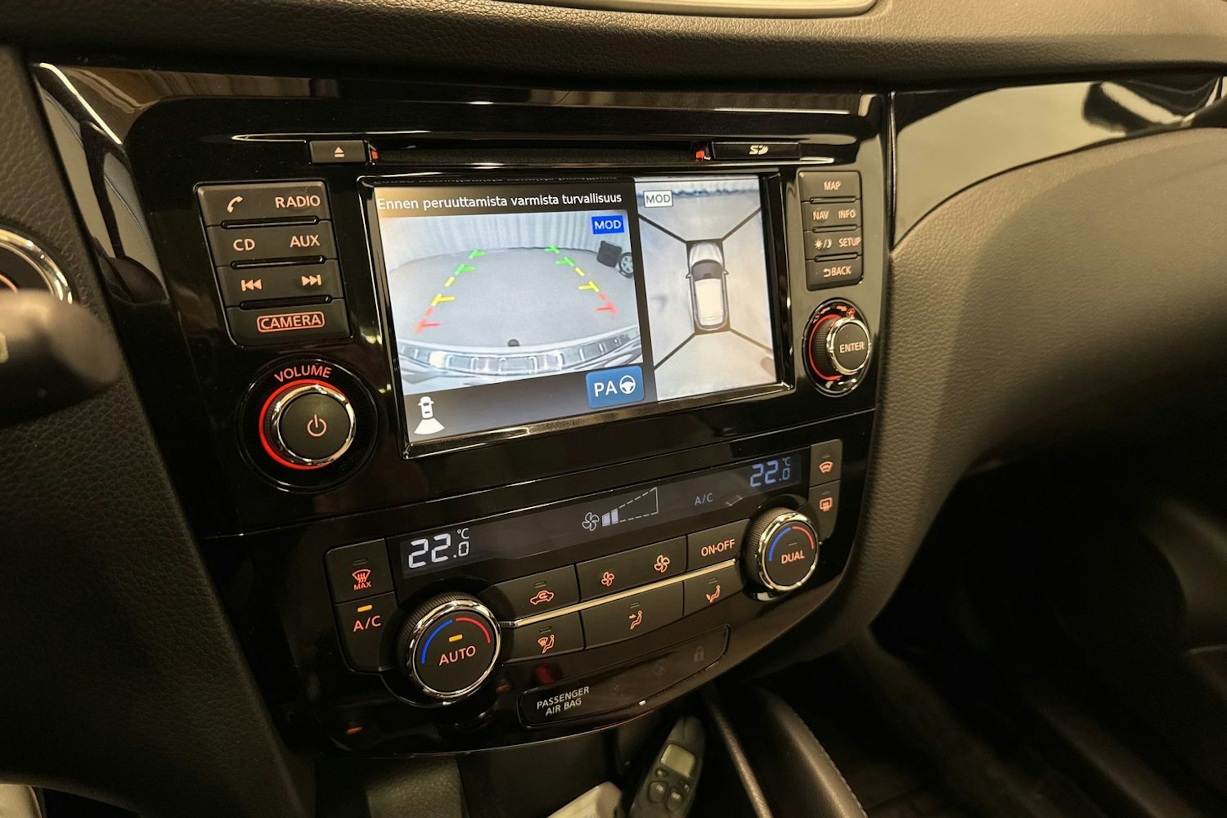 valkoinen Nissan Qashqai 2016 kuva 29.
