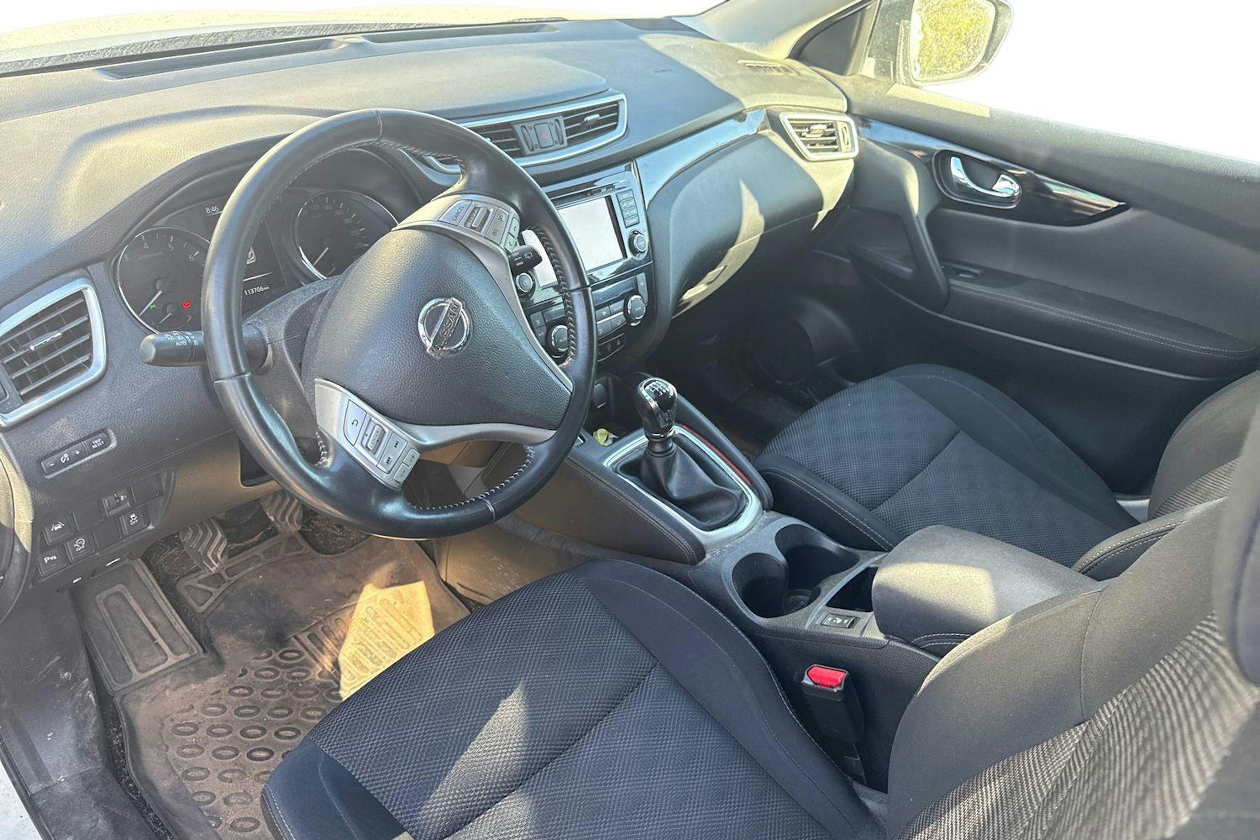 valkoinen Nissan Qashqai 2016 kuva 3.