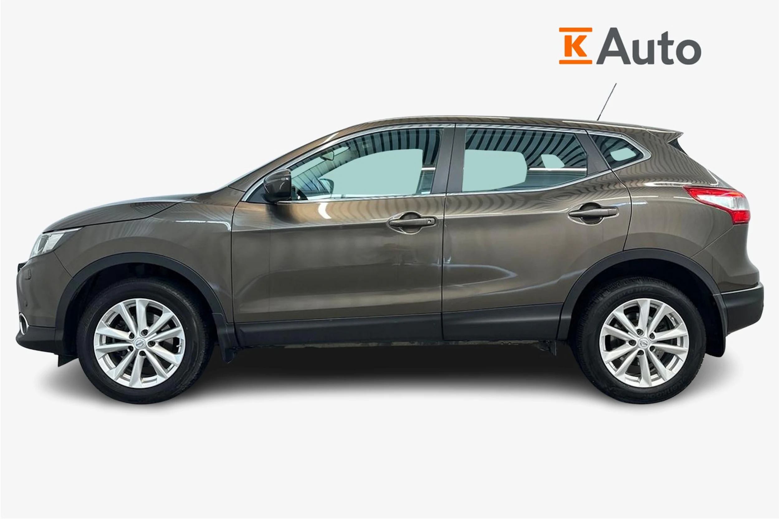 ruskea (beige) Nissan Qashqai 2016 kuva 5.