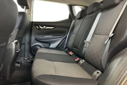 ruskea (beige) Nissan Qashqai 2016 kuva 8.