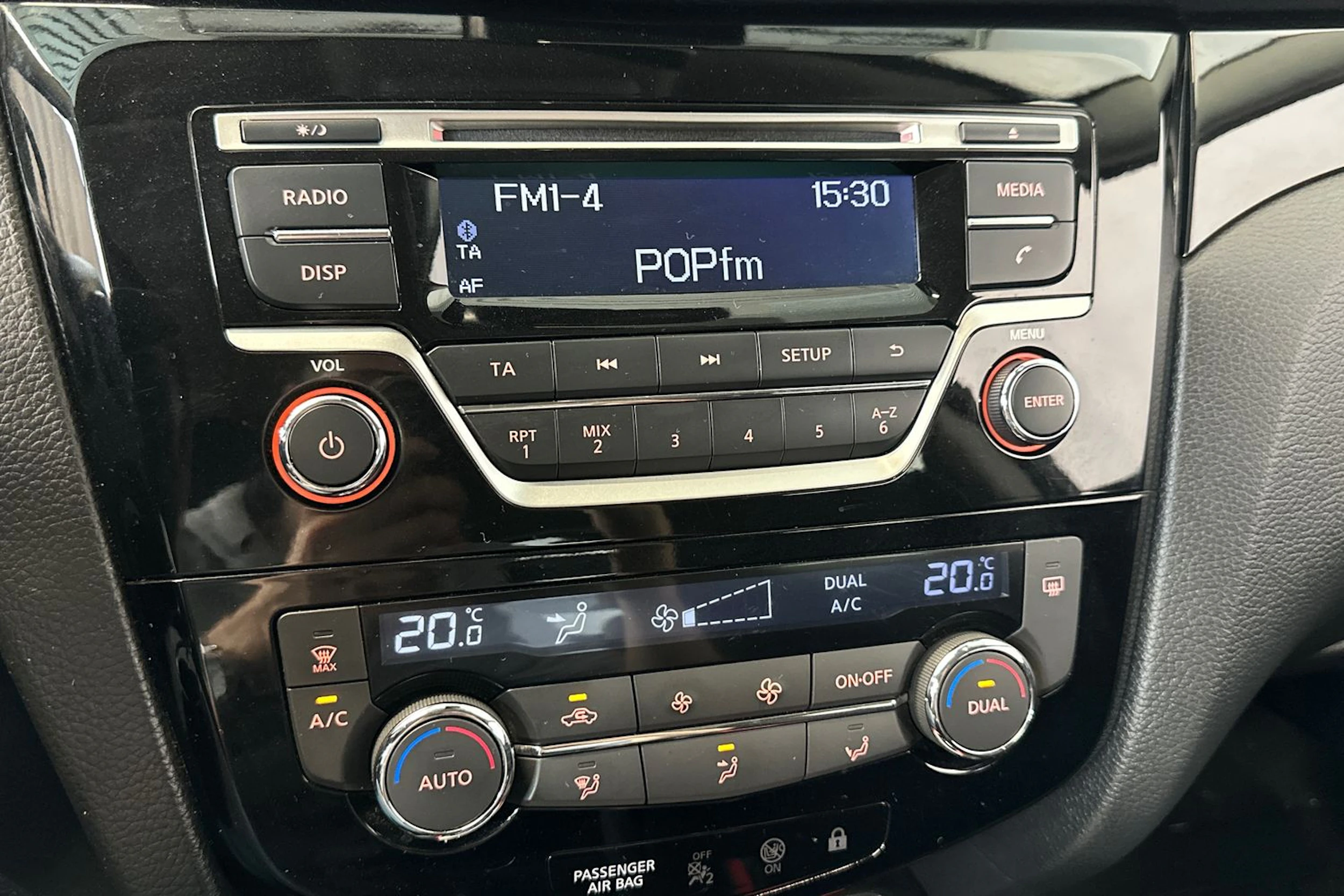 ruskea (beige) Nissan Qashqai 2016 kuva 21.