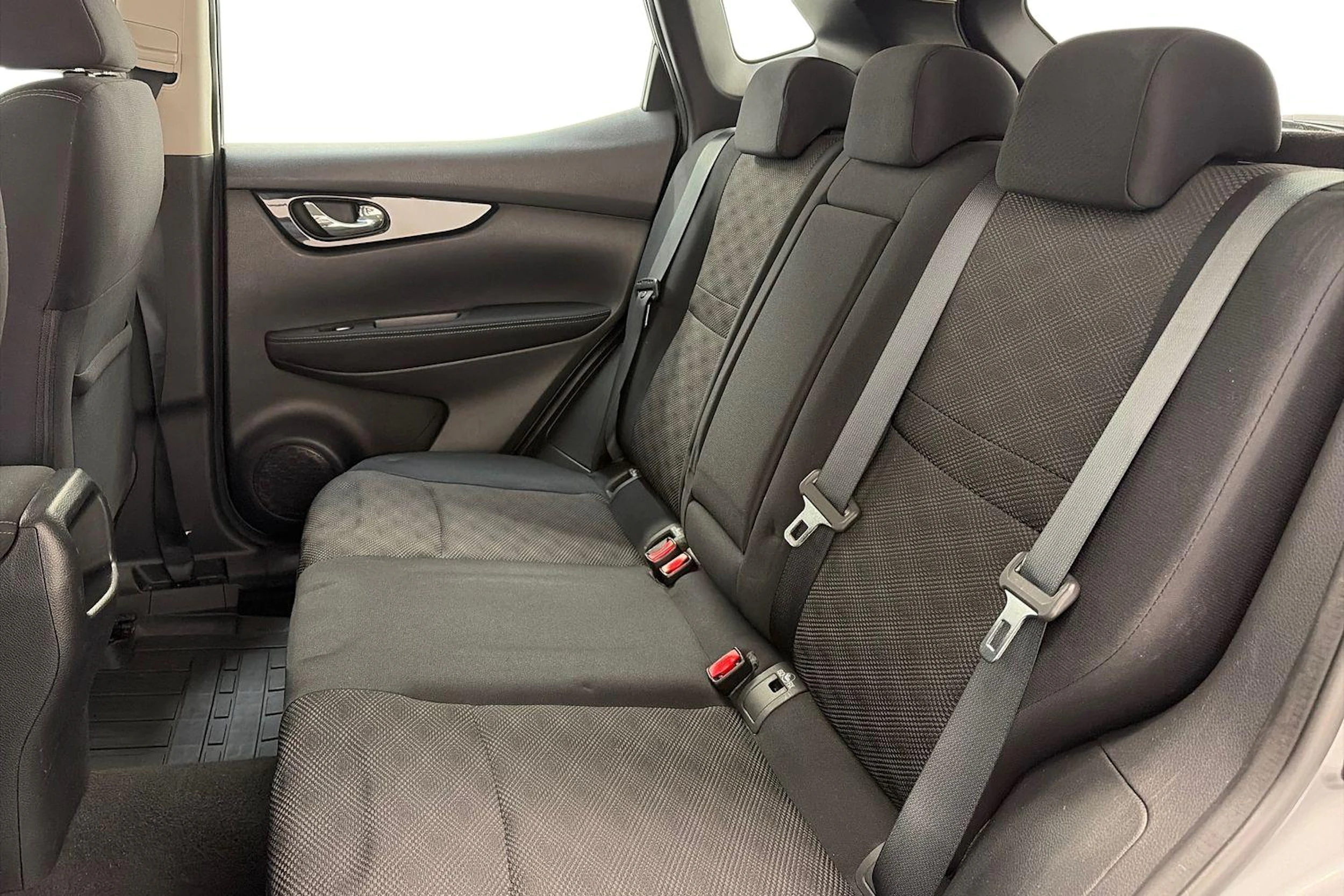 harmaa Nissan Qashqai 2016 kuva 8.