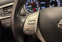 harmaa Nissan Qashqai 2016 kuva 14.